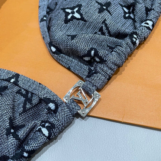 New style L swimsuit