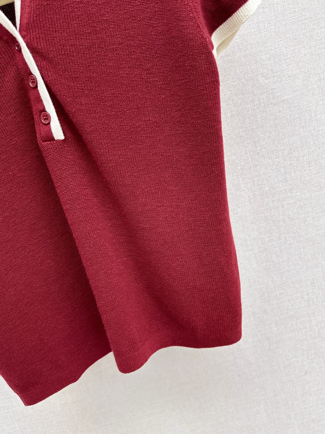 Max New short-sleeved sweater