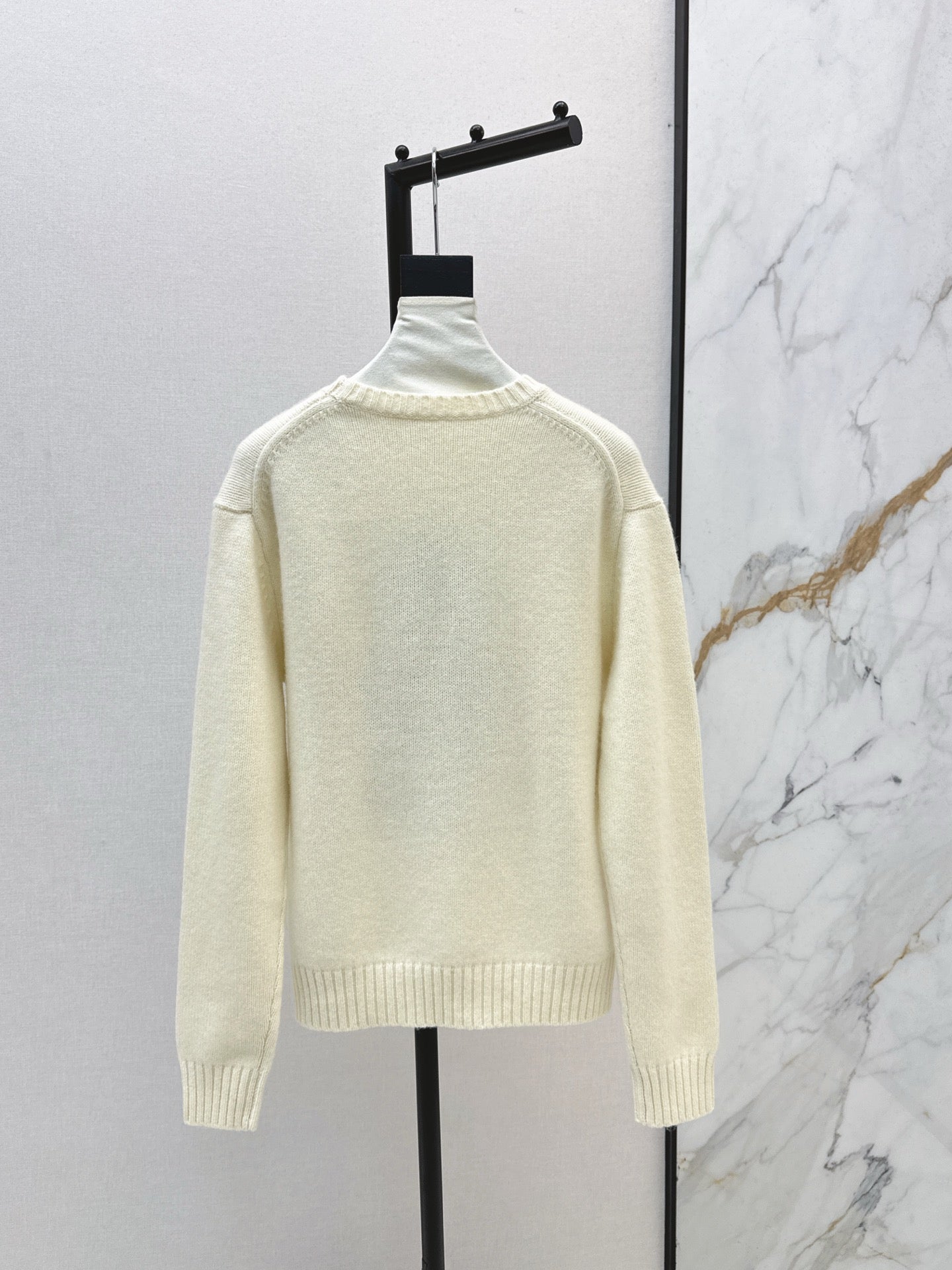 Ral NEW wool sweater