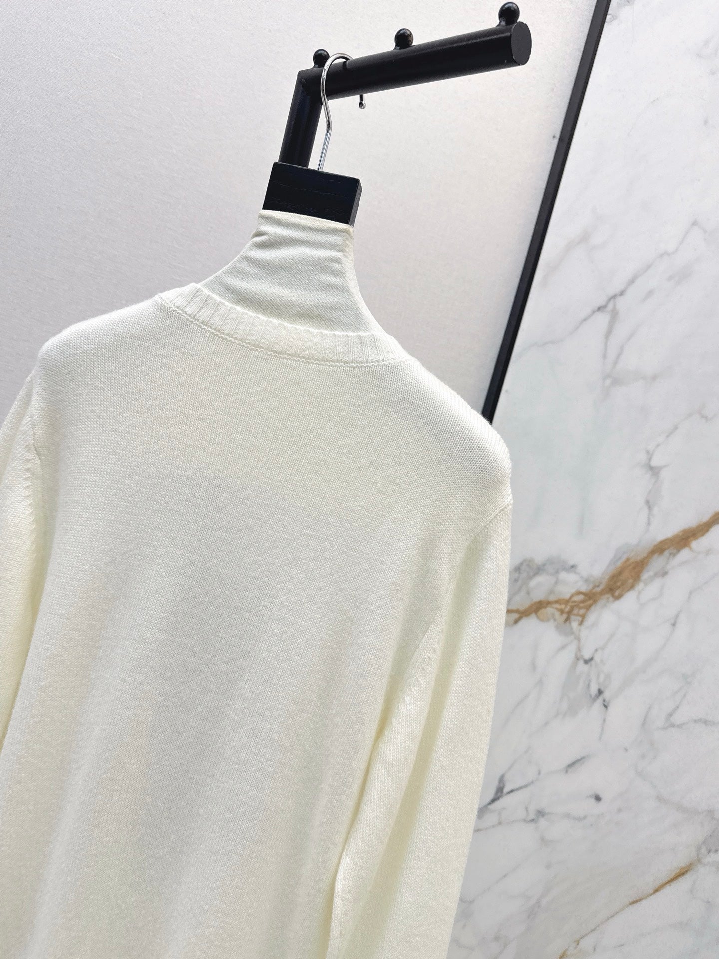 Ral NEW wool sweater