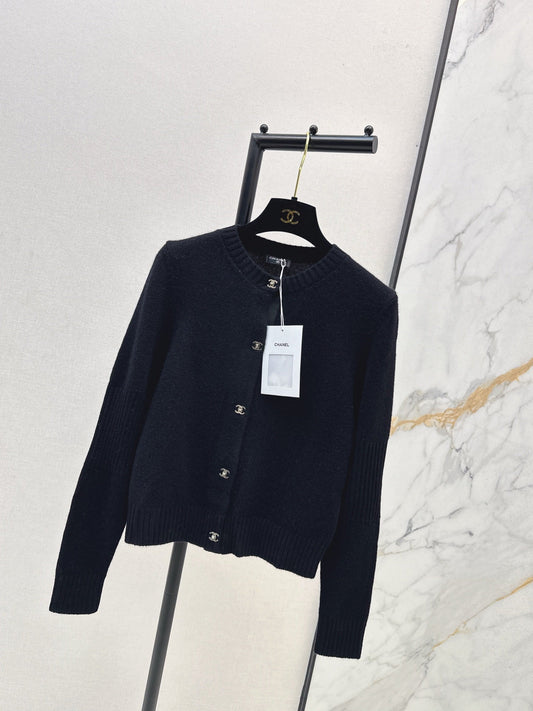 Chan NEW knitted cardigan