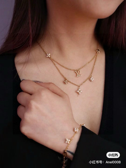 Louis New Alphabet Necklace