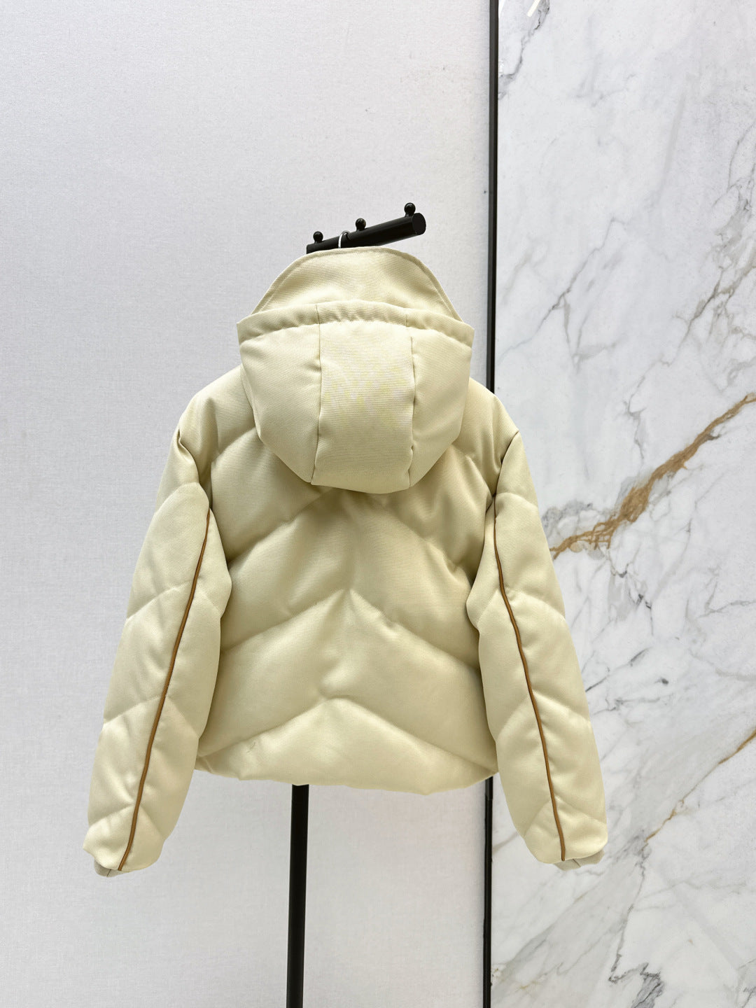 Herm NEW Down jacket