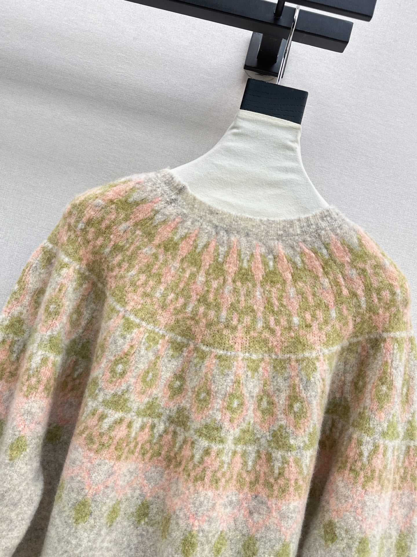 Loro NEW Crew neck sweater