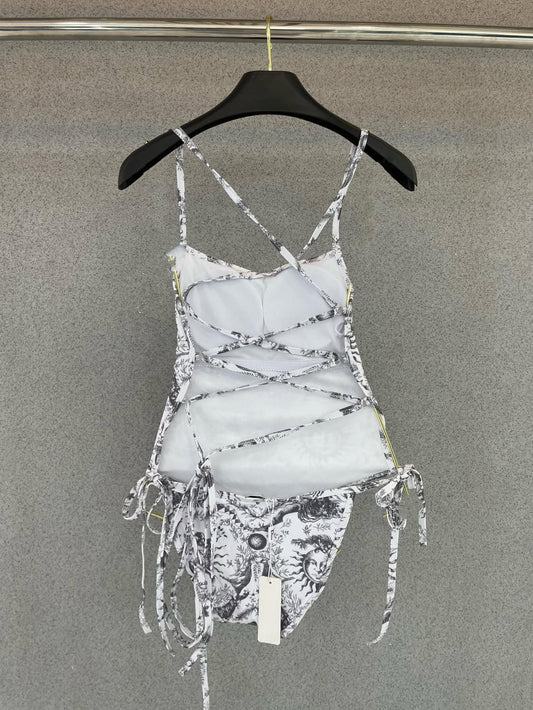 New style L swimsuit