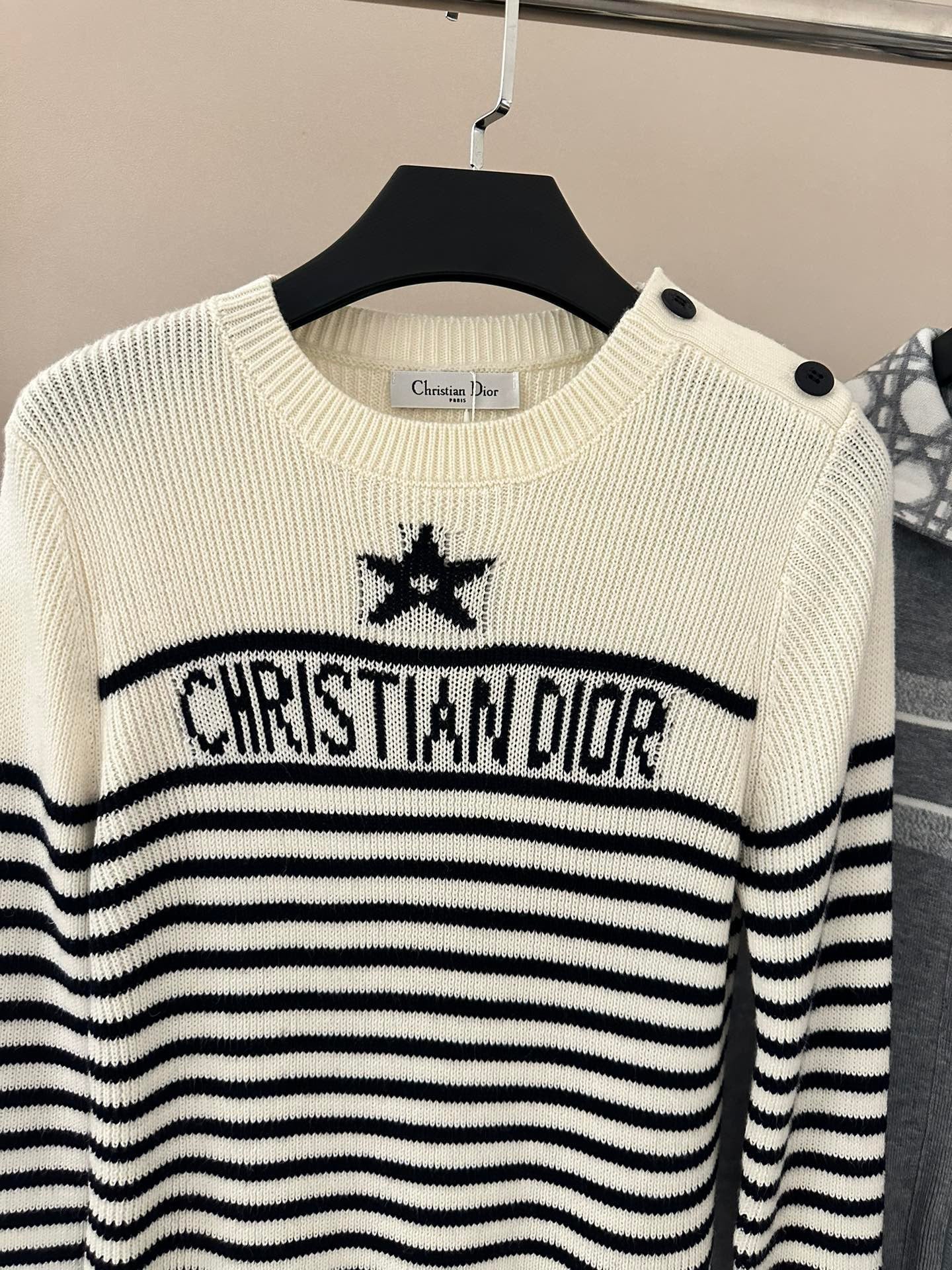 CD New knitted sweater