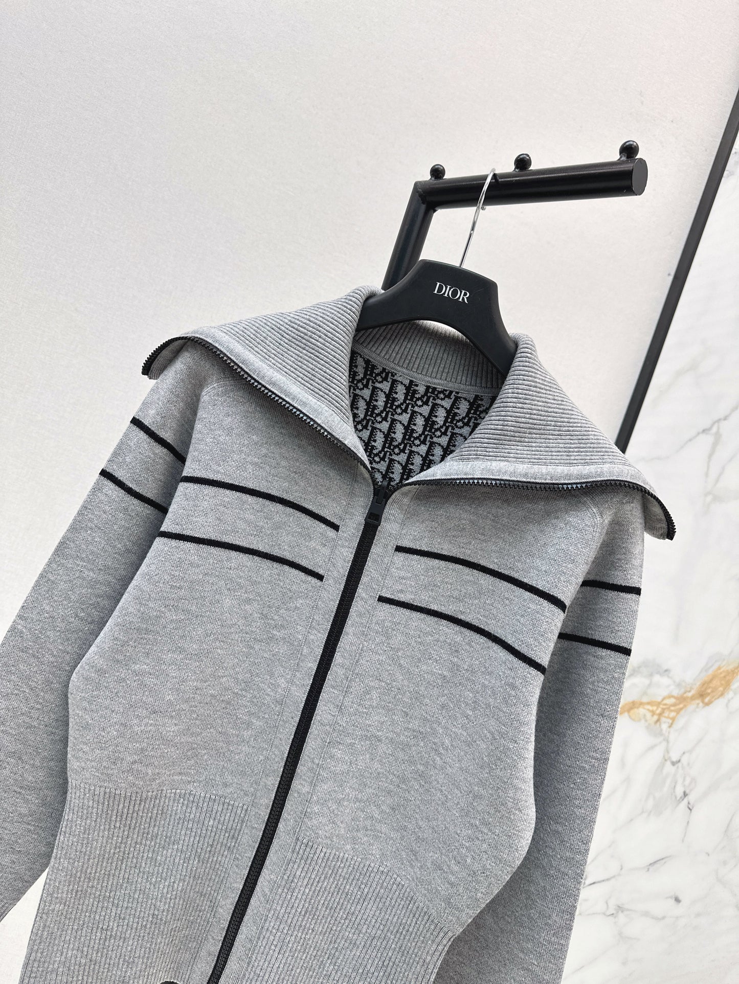 CD NEW Reversible cashmere jacket