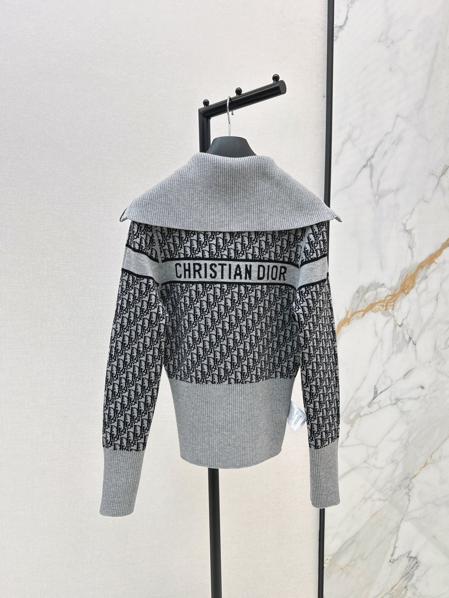 CD NEW Reversible cashmere jacket