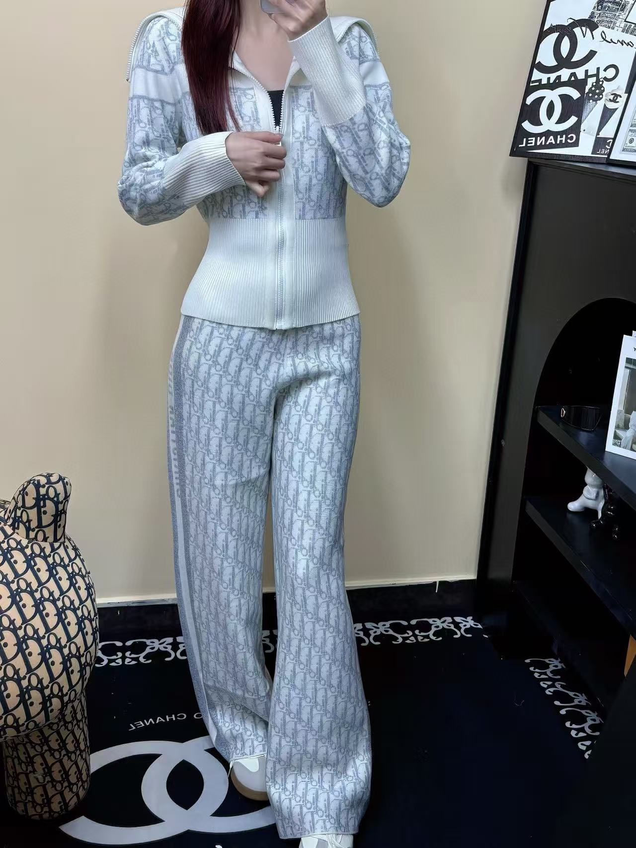 CD NEW Reversible cashmere jacket