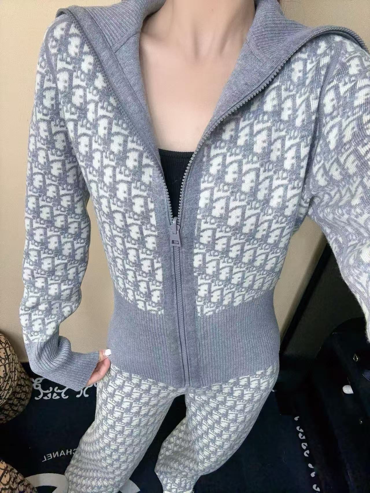 CD NEW Reversible cashmere jacket