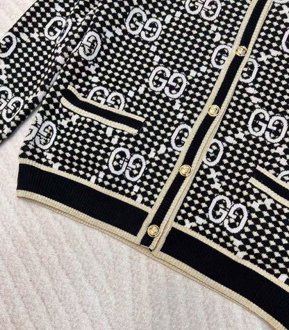 Guc NEW knitted cardigan