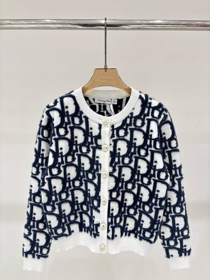 CD NEW knitted cardigan