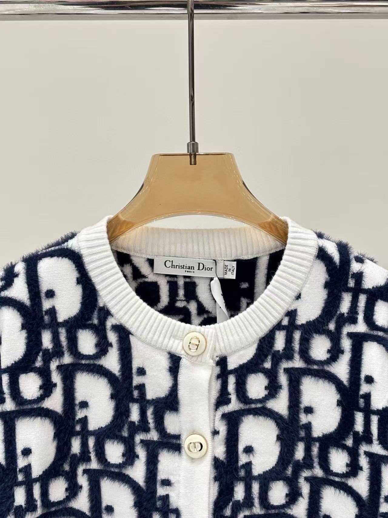 CD NEW knitted cardigan