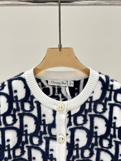 CD NEW knitted cardigan