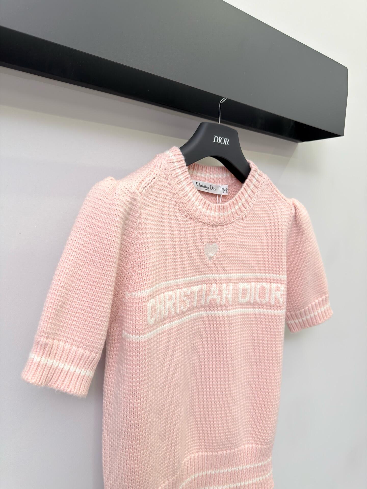 CD NEW love sign cashmere sweater