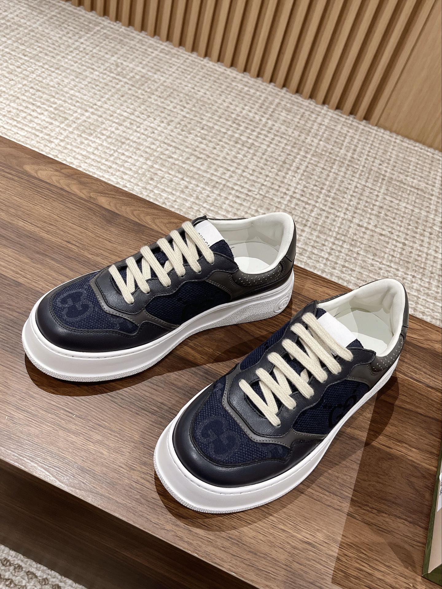 Couple's 𝐂𝐡𝐮𝐧𝐤𝐲  latest biscuit shoes