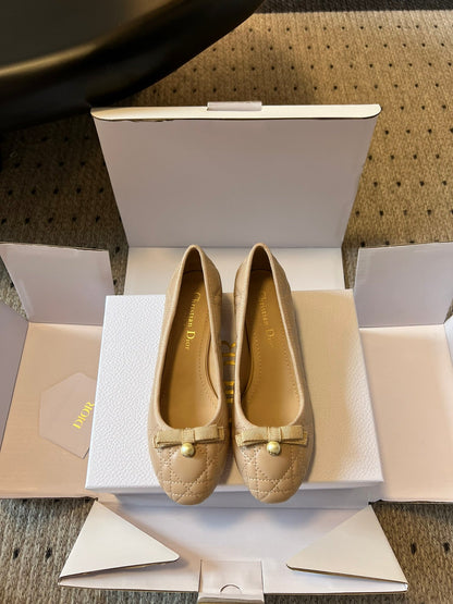 Early Spring Pearl Mary Jane Shoes