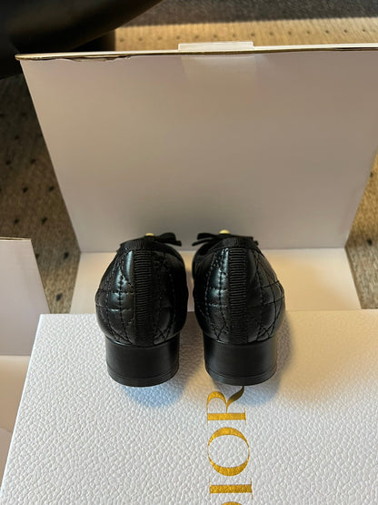 Early Spring Pearl Mary Jane Shoes