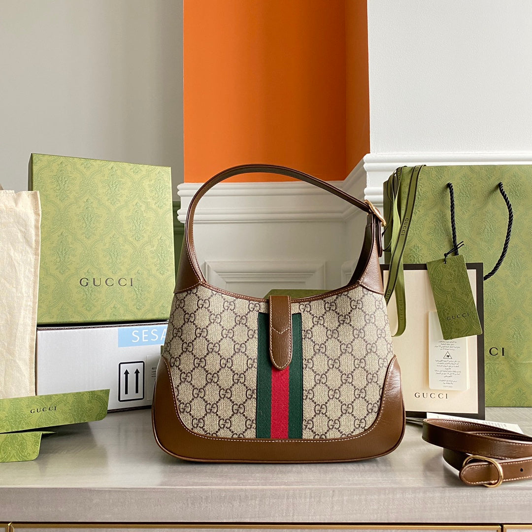 GC Jackie1961 Beige/ebony GG Supreme canvas, with brown leather trim