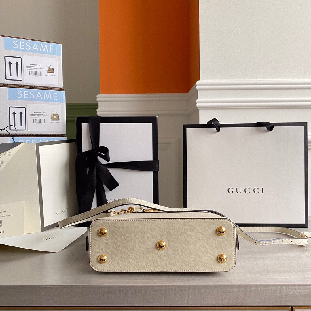 GC Horsebit 1955 small top handle bag Beige/White