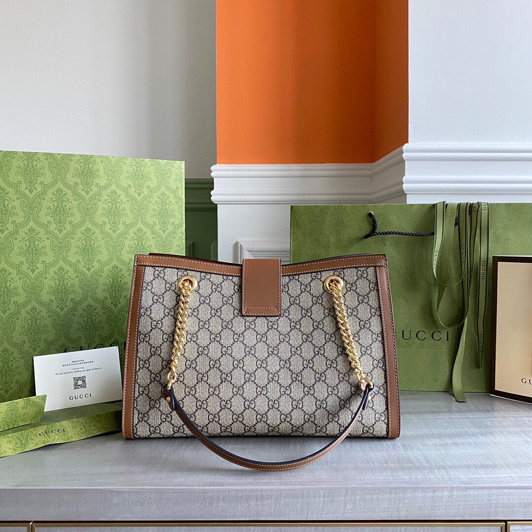 GC  Padlock medium shoulder bag tote Beige/ebony GG Supreme canvas, with brown leather detail