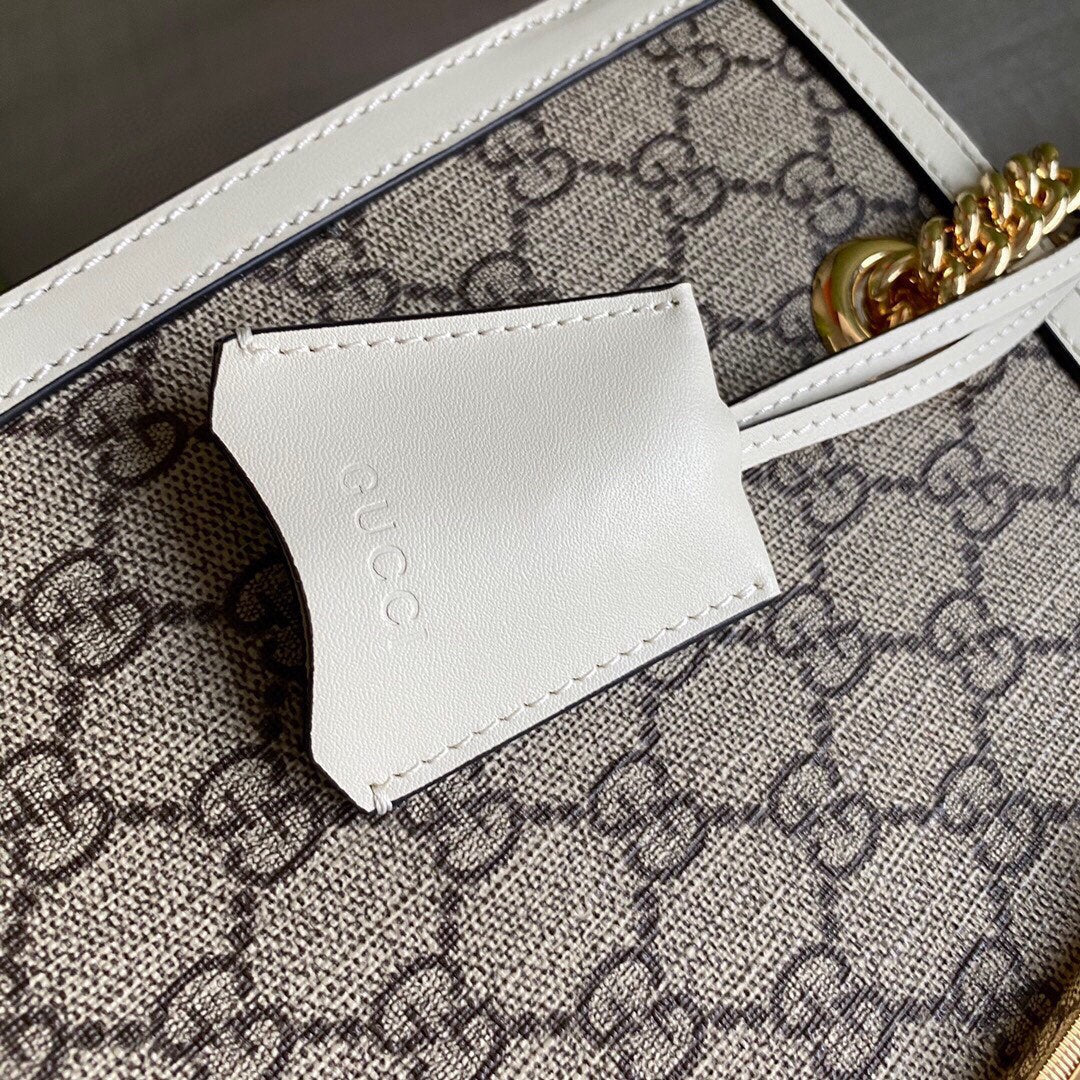 GC  Padlock medium shoulder bag tote Beige/ebony GG Supreme canvas, with brown leather detail