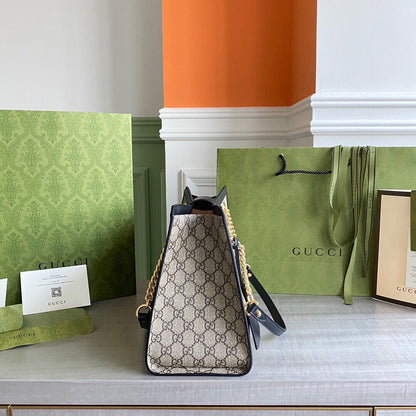 GC  Padlock medium shoulder bag tote Beige/ebony GG Supreme canvas, with brown leather detail