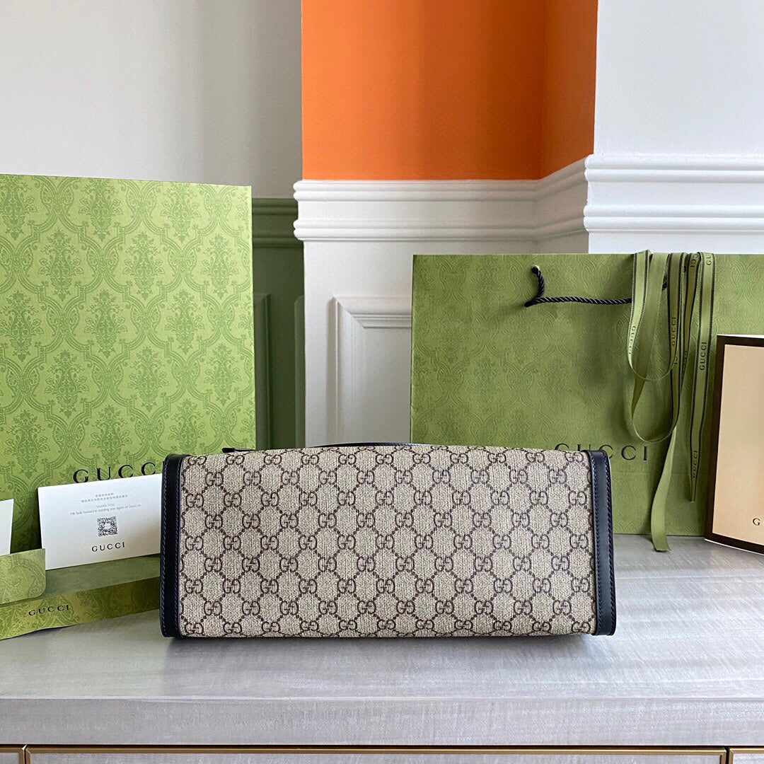 GC  Padlock medium shoulder bag tote Beige/ebony GG Supreme canvas, with brown leather detail