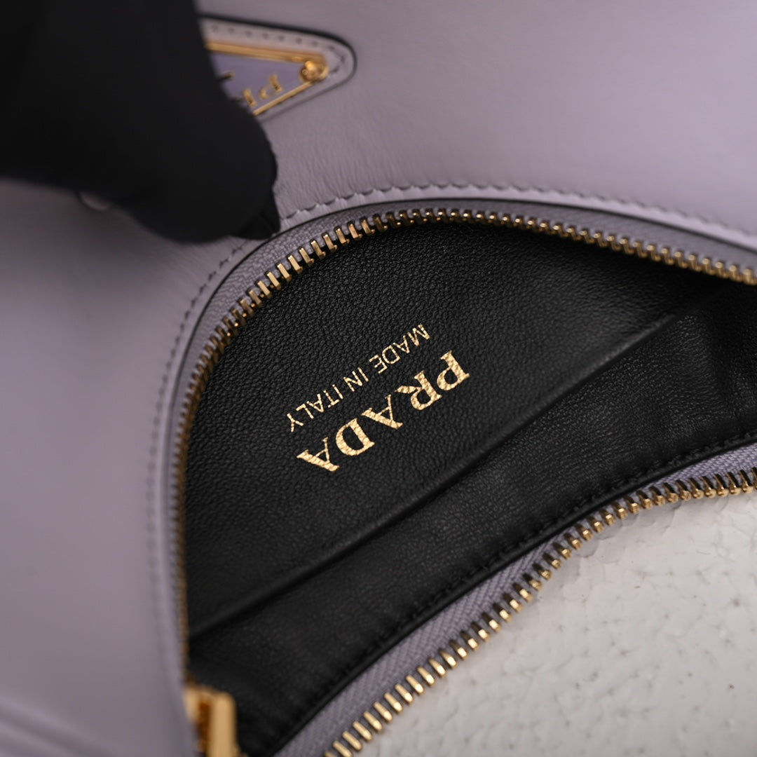 PD  Arqué small leather shoulder bag