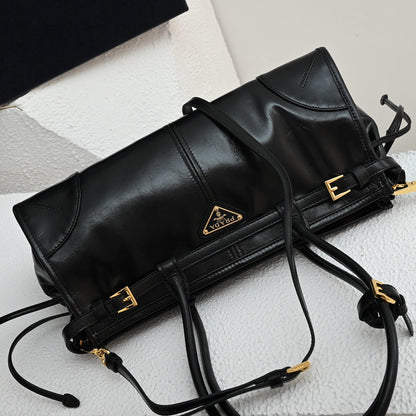 PD LuxSoft Medium leather handbag