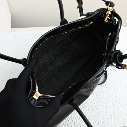 PD LuxSoft Medium leather handbag