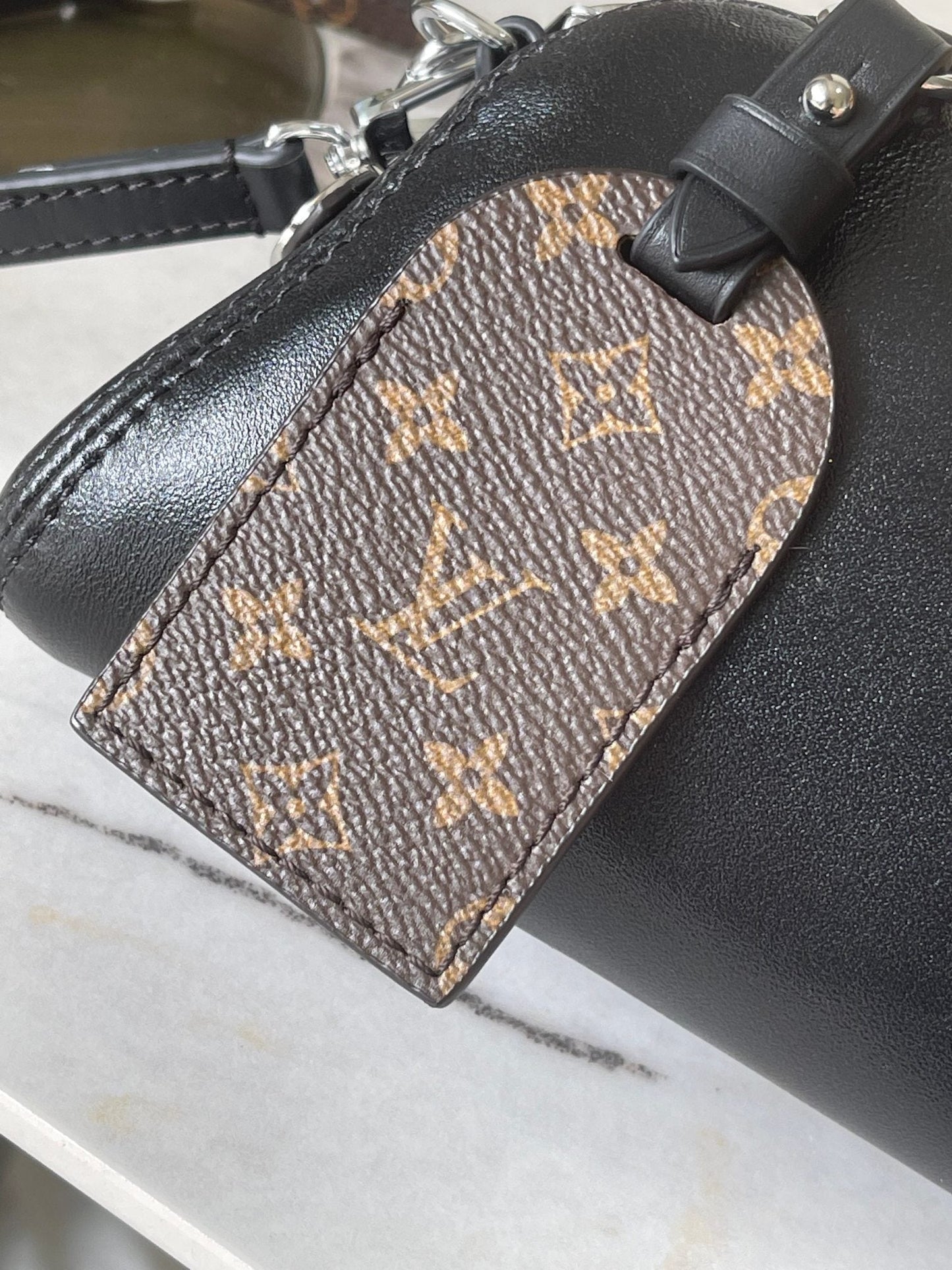 Louis*2025 New Product Black Bag