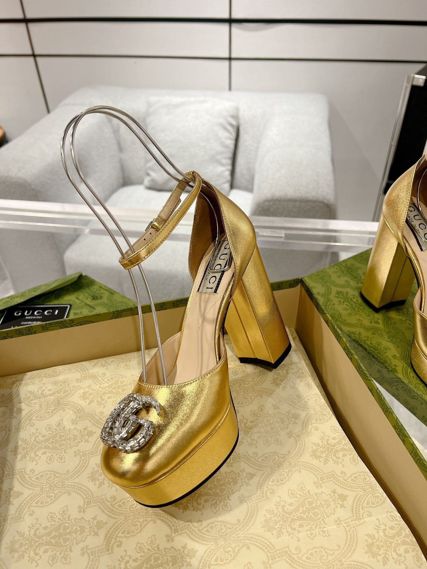 G* New high heels with crystal diamond double G buckle