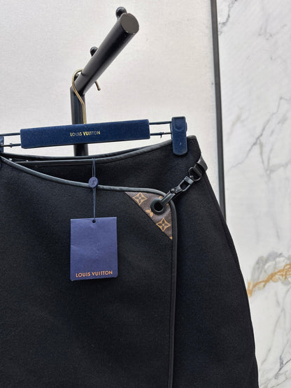 Louis 25fw skirt
