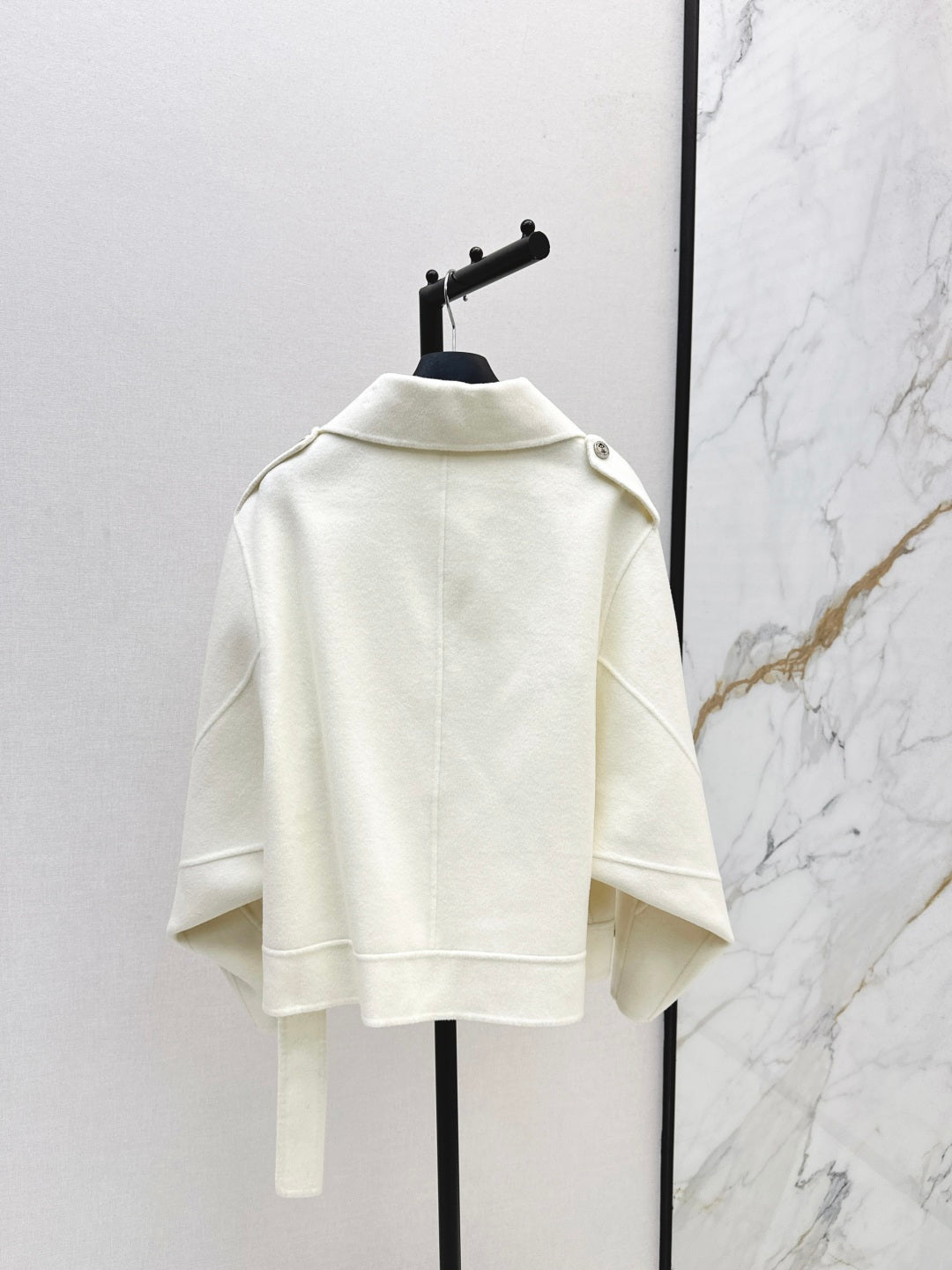 CD 25fw Cashmere coat