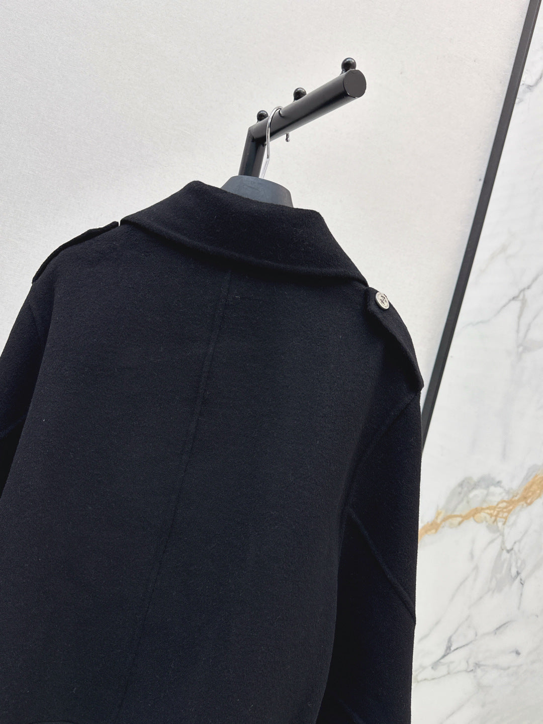 CD 25fw Cashmere coat