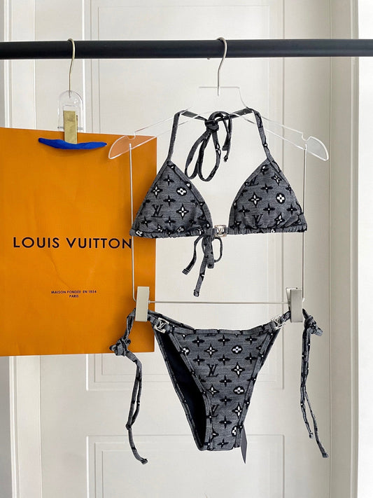 New style L swimsuit