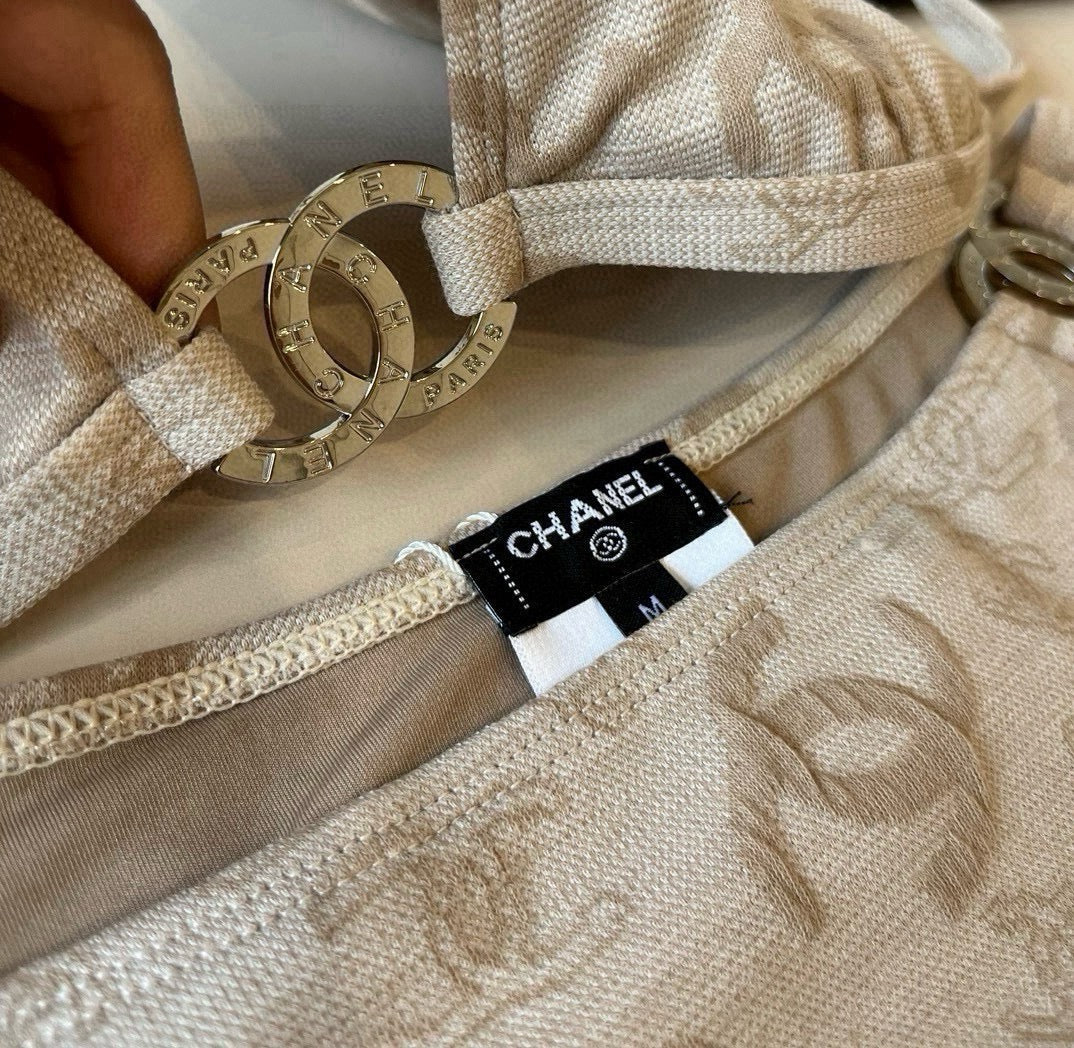 New style L swimsuit