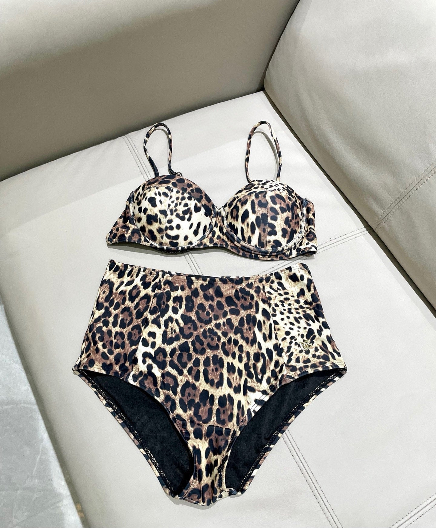 New style L swimsuit