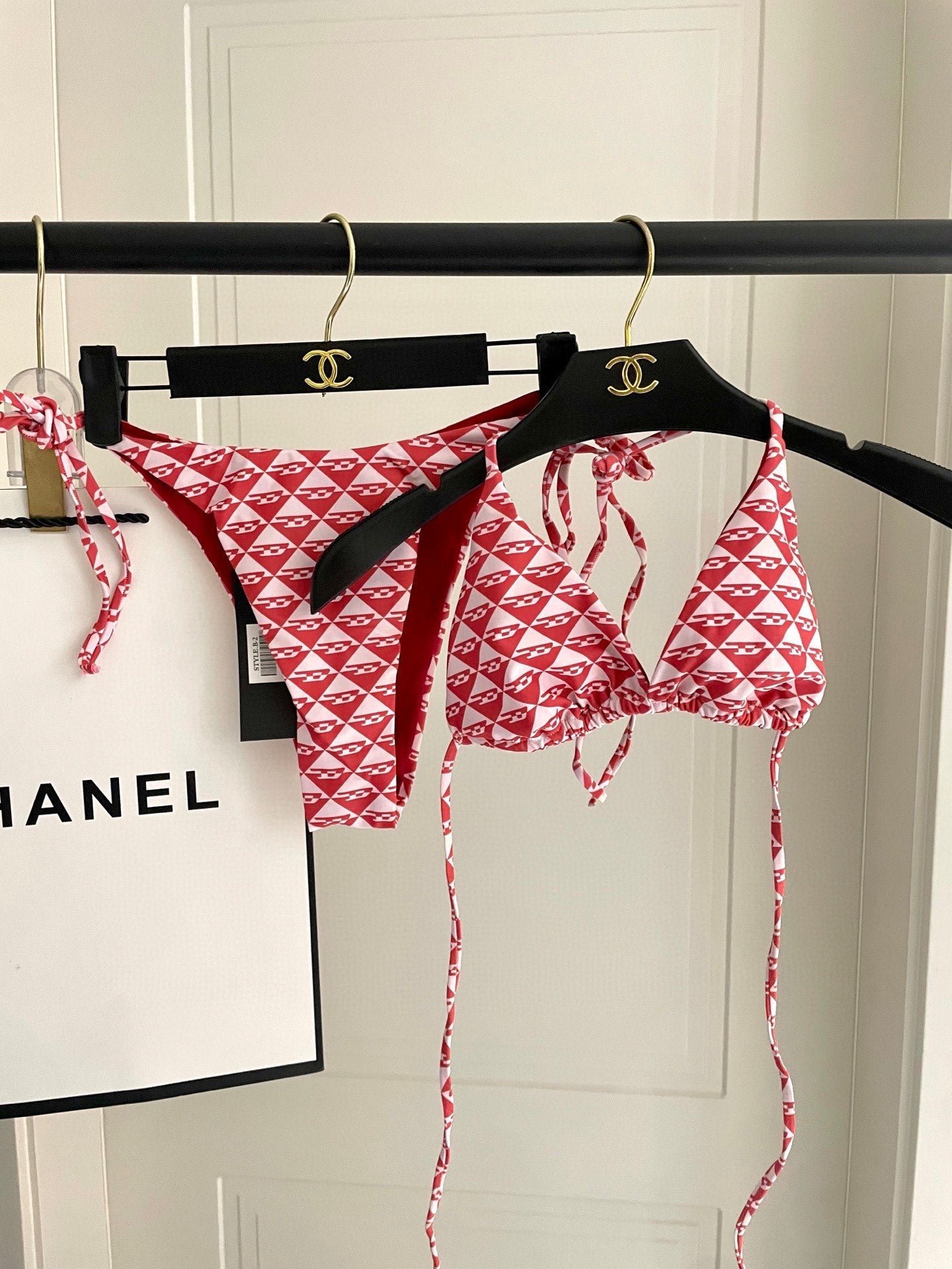 New style L swimsuit