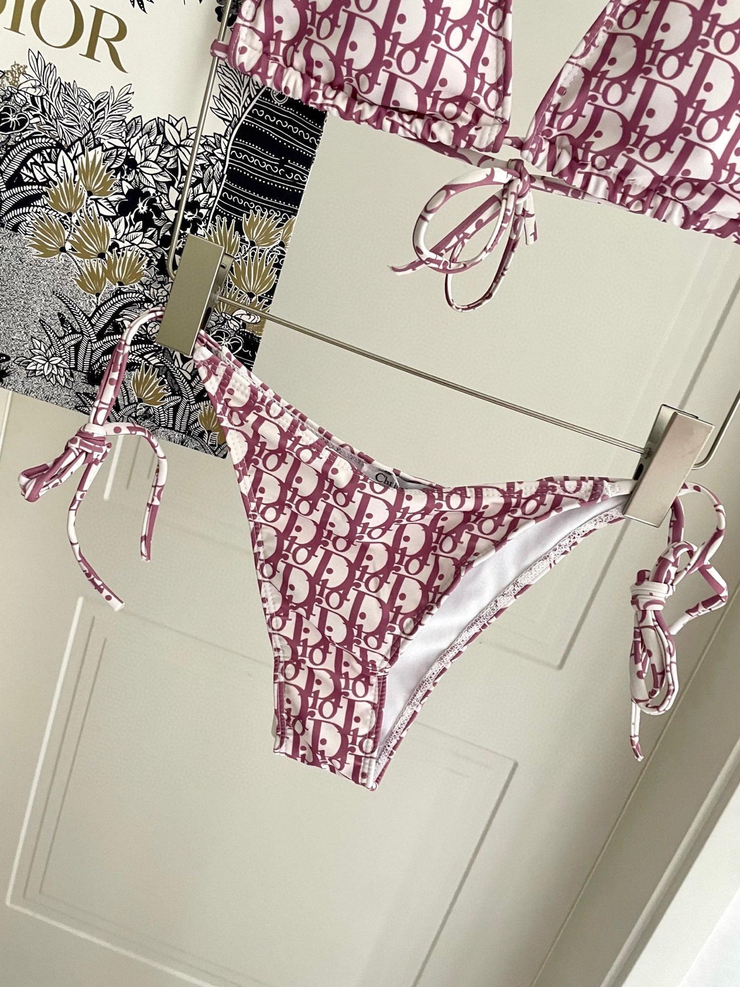 New style L swimsuit