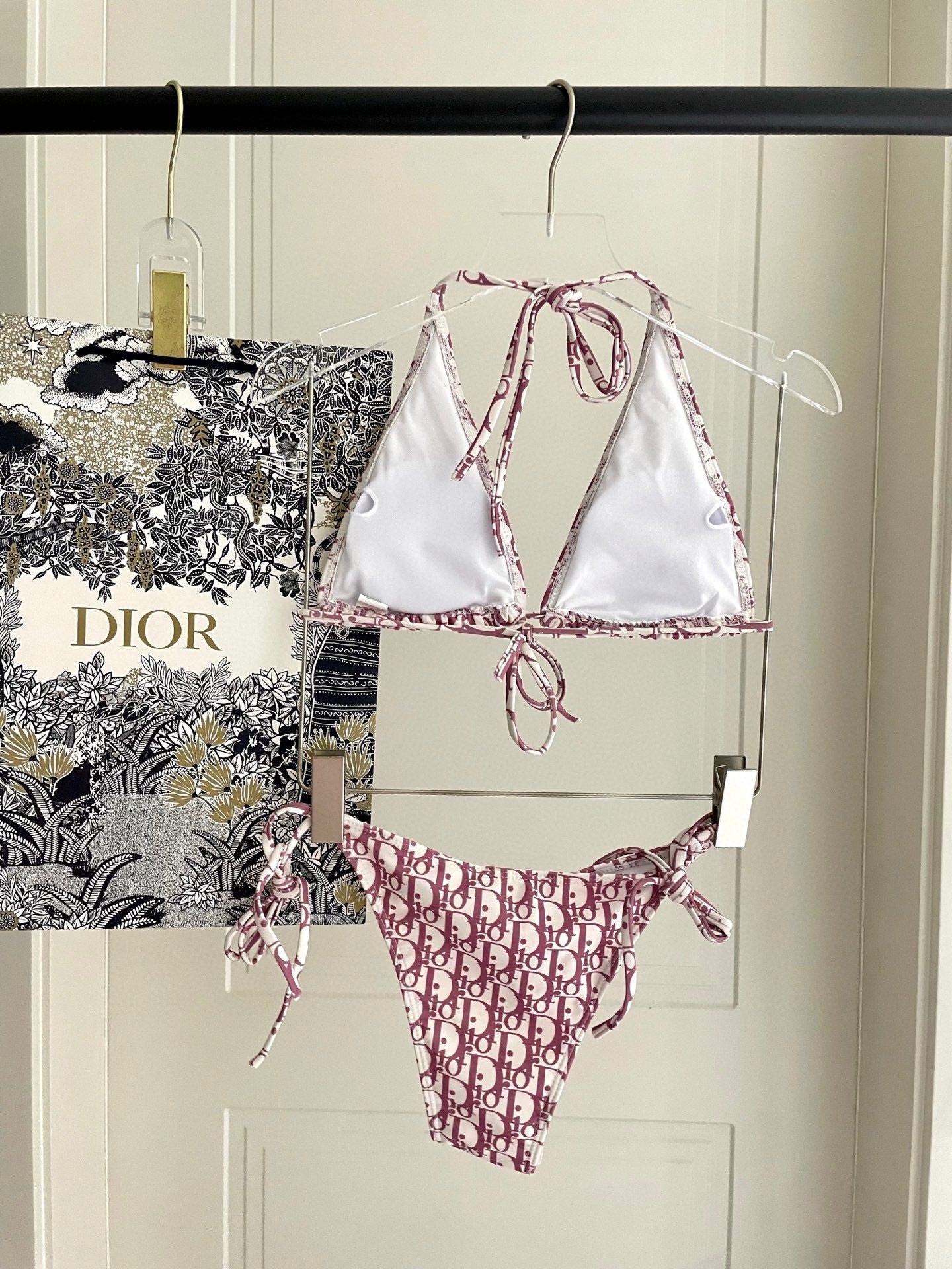 New style L swimsuit