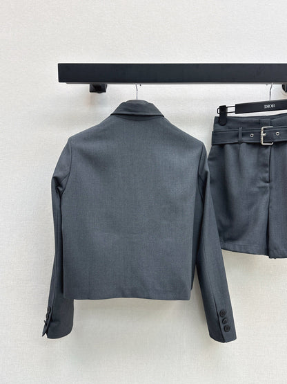 CD New embroidery suit