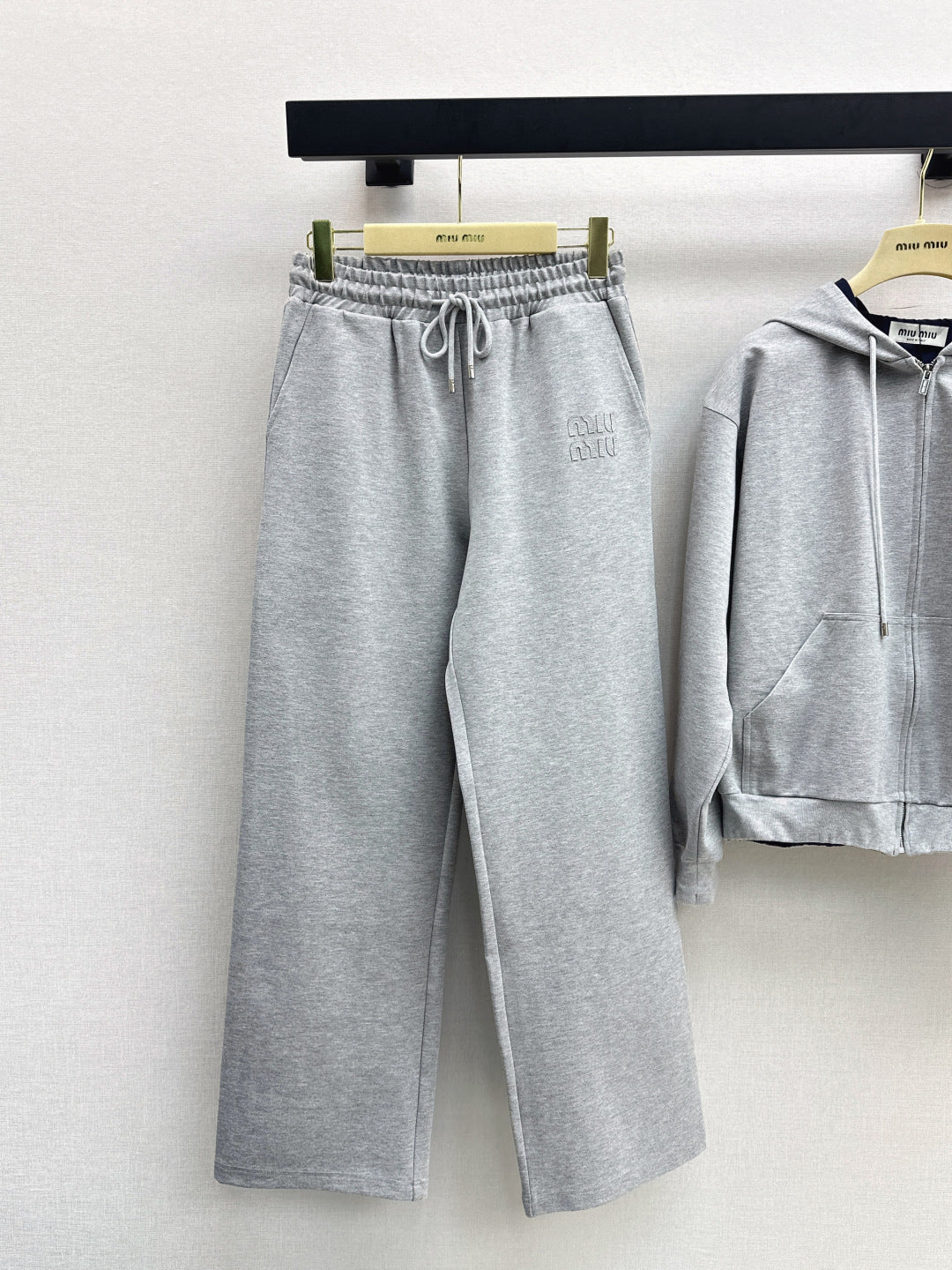 Miu New Reversible suit