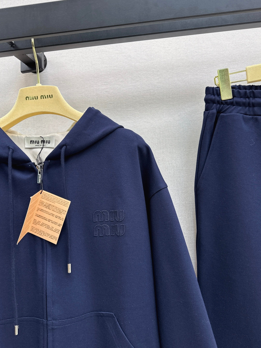 Miu New Reversible suit