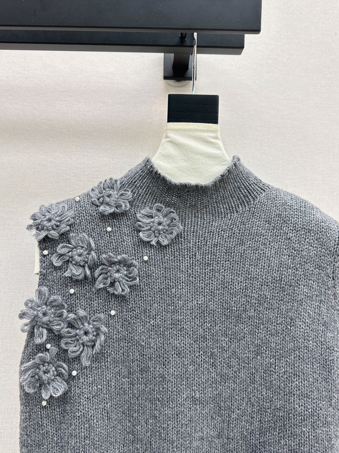 Chan  New knitted vest