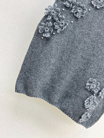 Chan  New knitted vest