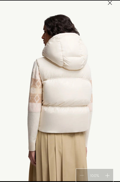 Monc  New Short stand collar down vest