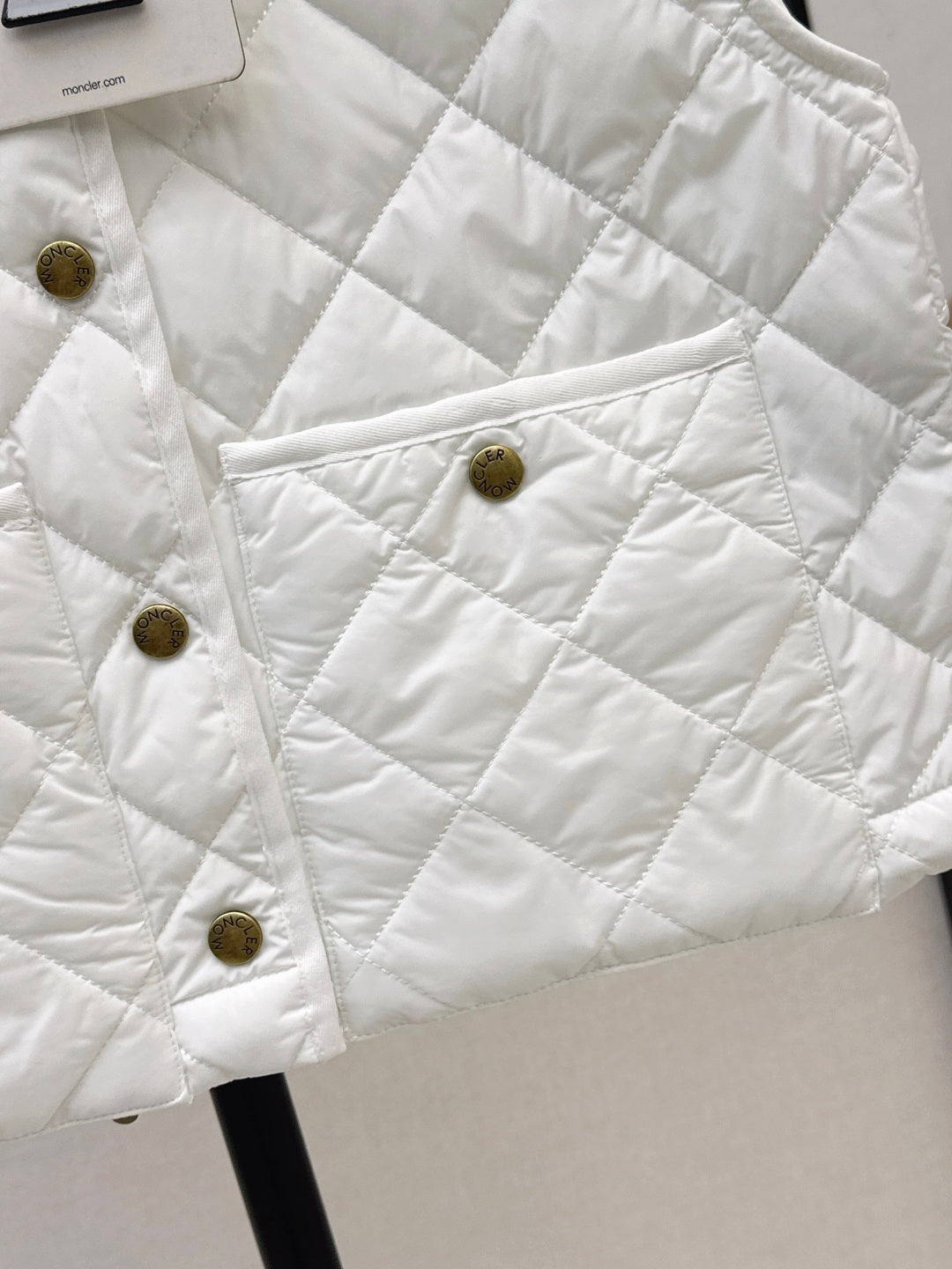 Monc  New Diamond-patterned lightweight lapel padded vest