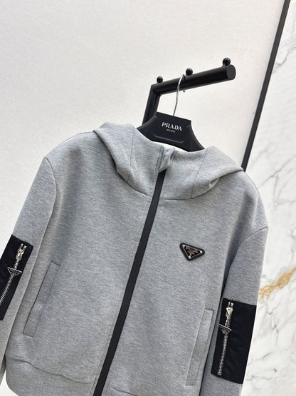 Pra  New Hooded zip-up jacket